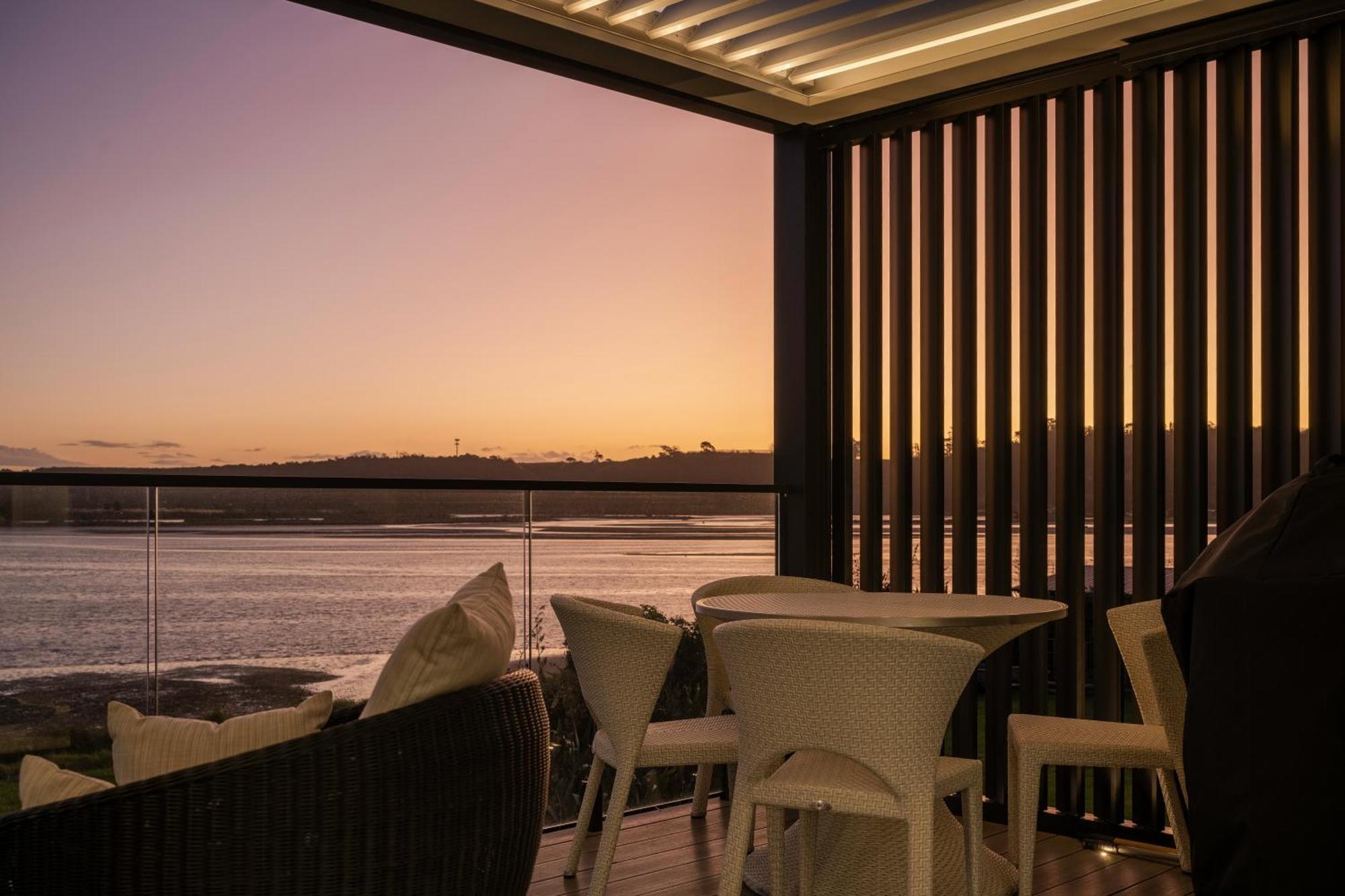Pukehina Estuary Sunset Views Townhouse & Studio Exterior foto