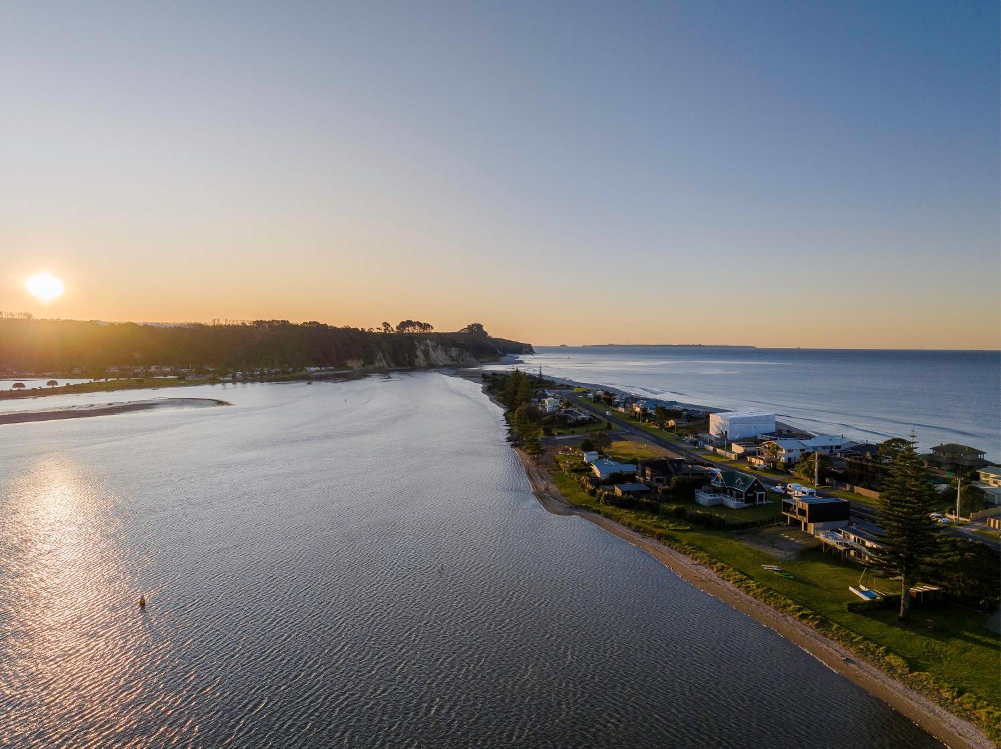Pukehina Estuary Sunset Views Townhouse & Studio Exterior foto